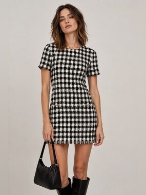 BeBop Black & White Houndstooth Short Sleeve Shift Dress